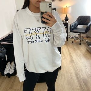 SOLD!! BRAND NEW nyc sweatshirt